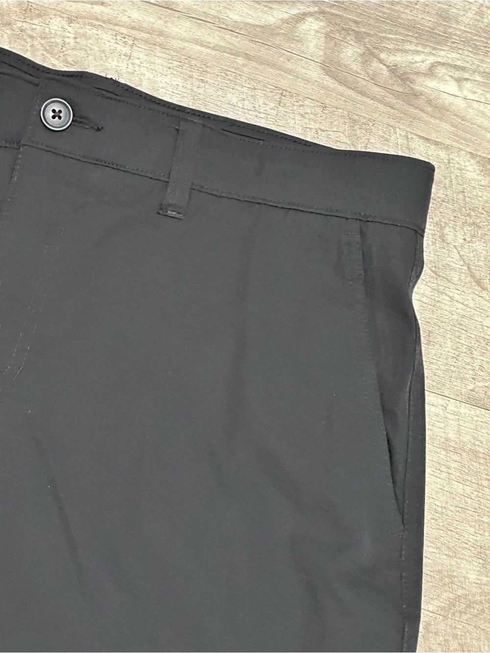 Mens RW Golf 36 Medium Shorts Chino Khakis Stretch Grip Waistband Black NWOT